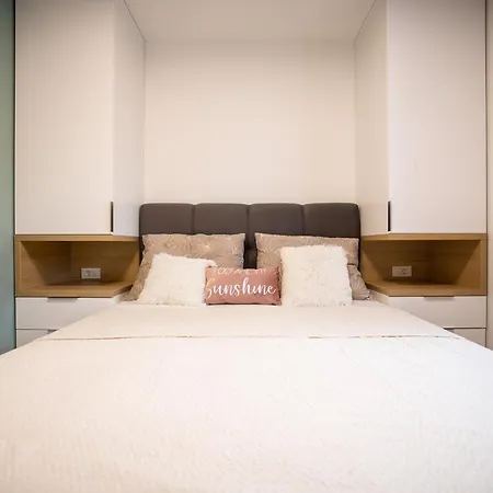 Sopic Luxury With Private Whirlpool Apartman *