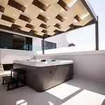 Sopic Luxury With Private Whirlpool アパート *