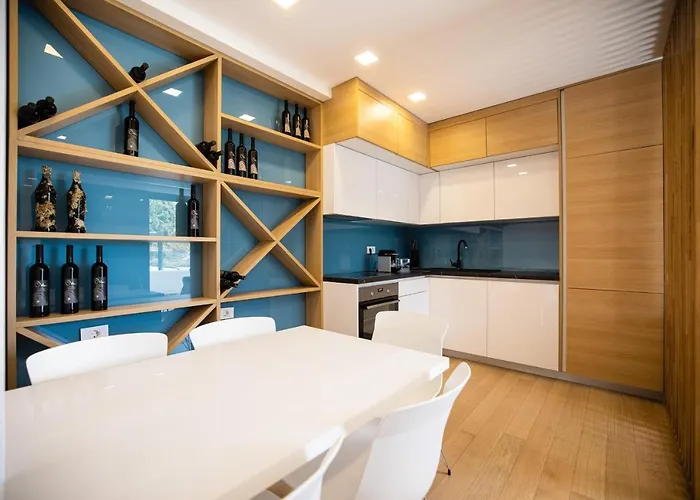 Sopic Luxury With Private Whirlpool Apartman *